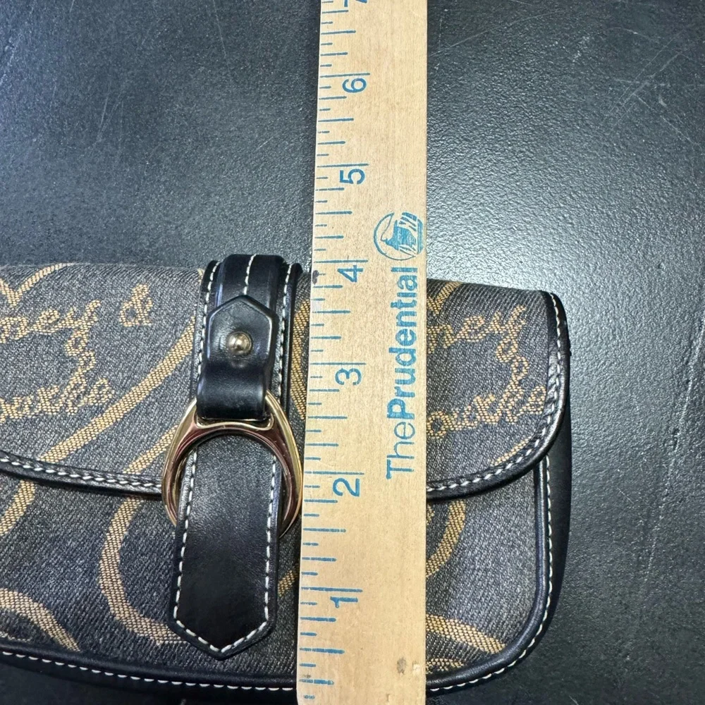 DOONEY & BOURKE DB‎ Heart Canvas/Leather Wristlet